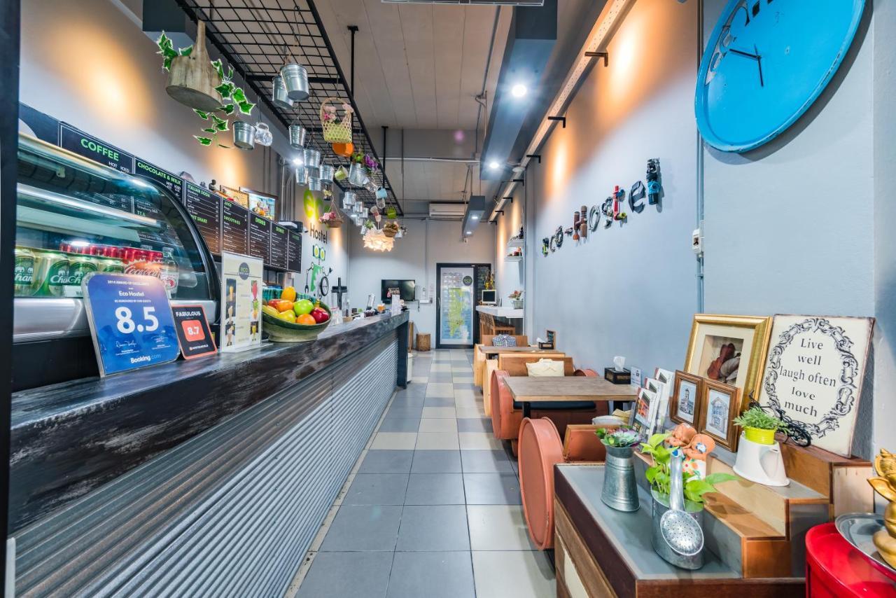 Eco Hostel Phuket Bagian luar foto