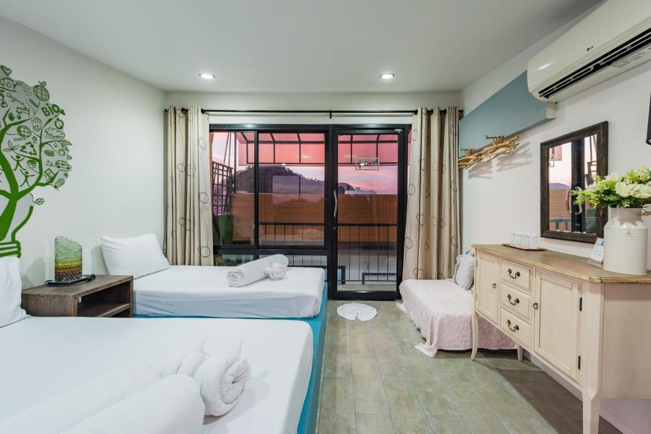 Eco Hostel Phuket Bagian luar foto